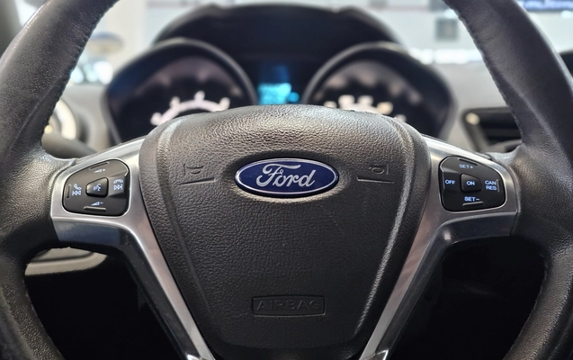 imagem-https://www.socarrao.com.br/sc-vehicle-images-prod/4070367/1790196913207-1_052918.jpg
