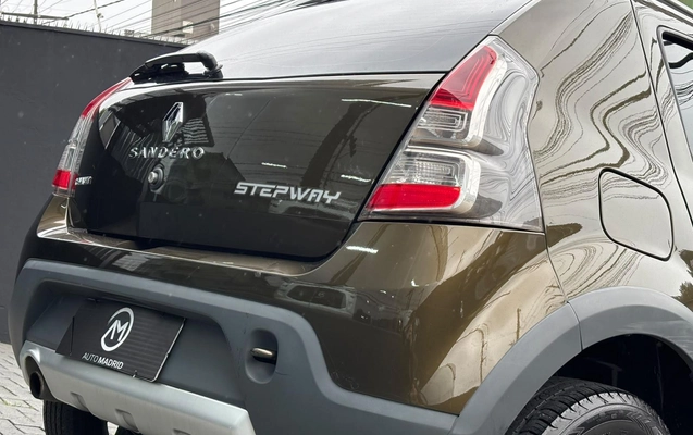imagem-https://www.socarrao.com.br/sc-vehicle-images-prod/4070431/1790197033761-e7604260-1ca5-b5a3-0d92-3a23e239b768.jpg