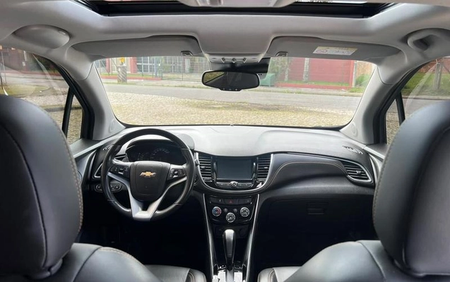 imagem-https://www.socarrao.com.br/sc-vehicle-images-prod/4070475/1790270753369-8505823_15_B_b5465d9d18.jpeg