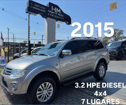 Mitsubishi Pajero 2015 Prata — foto 1 de 3