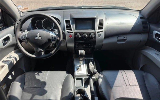 imagem-https://www.socarrao.com.br/sc-vehicle-images-prod/4070493/1790197195065-8495880_1_B_382b96cf89.jpeg