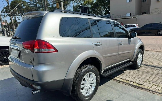 imagem-https://www.socarrao.com.br/sc-vehicle-images-prod/4070493/1790197195067-8495880_0_B_2c57b6479c.jpeg