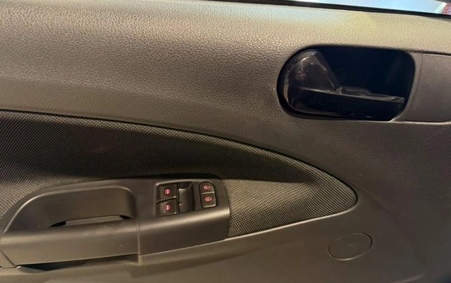 imagem-https://www.socarrao.com.br/sc-vehicle-images-prod/4070495/1790252525163-8500668_7_B_6899ae2169.jpeg
