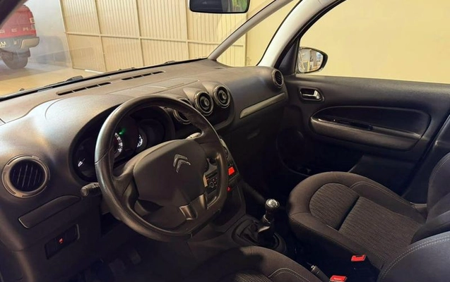 imagem-https://www.socarrao.com.br/sc-vehicle-images-prod/4070504/1790252693946-8495983_0_B_697d433fa1.jpeg