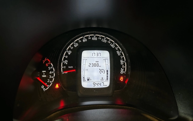 imagem-https://www.socarrao.com.br/sc-vehicle-images-prod/4070514/1790197345562-7c5402df81844c46bd37e0198b2e4e71_1790197012681.jpg