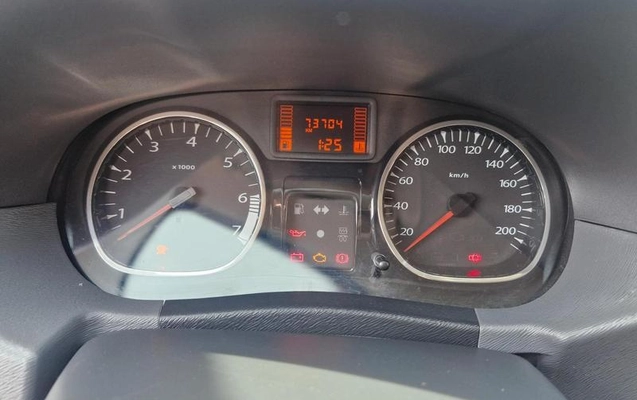 imagem-https://www.socarrao.com.br/sc-vehicle-images-prod/4070568/1790197452570-8428549_10_B_4f8bbe989e.jpeg