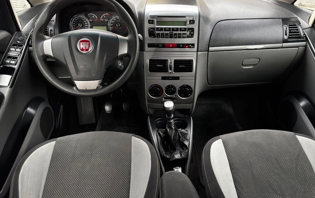 imagem-https://www.socarrao.com.br/sc-vehicle-images-prod/4070580/1790197468728-28c4c3d9-4ee3-36de-c1bd-3a23e169f67a.jpg