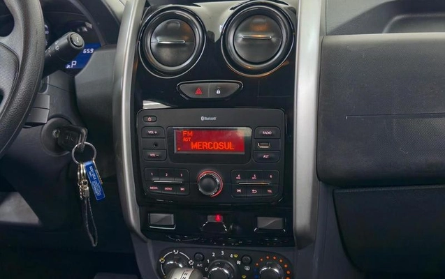 imagem-https://www.socarrao.com.br/sc-vehicle-images-prod/4070583/1790197822892-8426002_15_B_81d807902c.jpeg