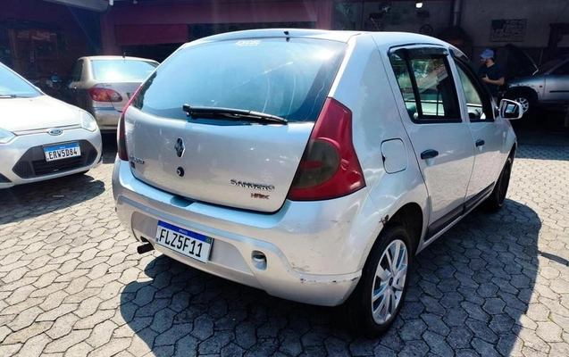 imagem-https://www.socarrao.com.br/sc-vehicle-images-prod/4070610/1790197498439-8497093_1_B_5f1dadc8a2.jpeg