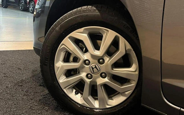 imagem-https://www.socarrao.com.br/sc-vehicle-images-prod/4070659/1790197559680-8506796_5_B_fca8d2f1e7.jpeg