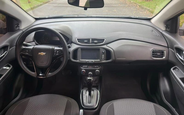 imagem-https://www.socarrao.com.br/sc-vehicle-images-prod/4070682/1790197579577-8403950_13_B_35c6feea55.jpeg