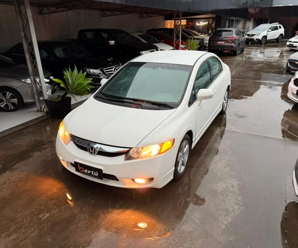 Honda Civic 2010 Branco — foto 1 de 3