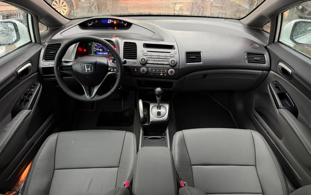 imagem-https://www.socarrao.com.br/sc-vehicle-images-prod/4070791/1790197751039-87932ffc-f1e0-4005-a300-c6efaf2b3c38.jpg