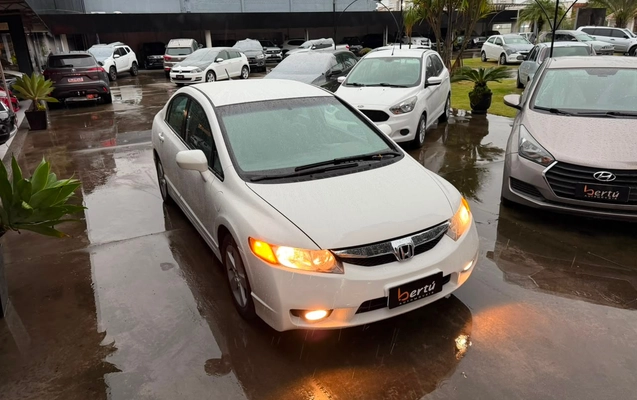 imagem-https://www.socarrao.com.br/sc-vehicle-images-prod/4070791/1790197751050-e1d7d92d-dce3-45d7-b8eb-54cfbb191244.jpg
