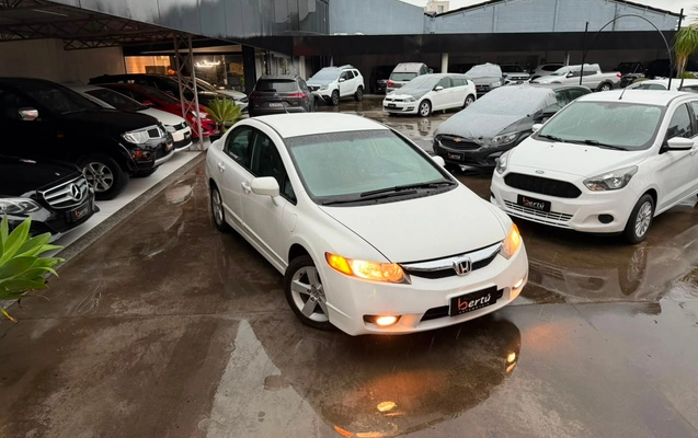 imagem-https://www.socarrao.com.br/sc-vehicle-images-prod/4070791/1790197751053-c525f874-261e-445d-909f-db7b935f01c7.jpg