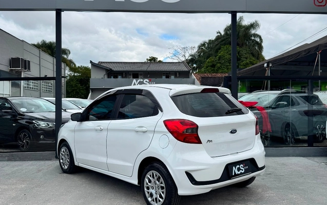 imagem-https://www.socarrao.com.br/sc-vehicle-images-prod/4070822/1790197798371-4715dc4e692a4e6f8aa788356ec89d06_1784311941916.jpg