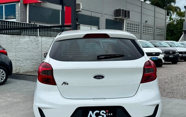 imagem-https://www.socarrao.com.br/sc-vehicle-images-prod/4070822/1790197798373-e2ccb012c9f347ec81352ba3438796e5_1784311941925.jpg