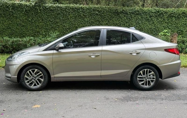 imagem-https://www.socarrao.com.br/sc-vehicle-images-prod/4070835/1790197841877-8149347_14_B_3c3c142a21.jpeg