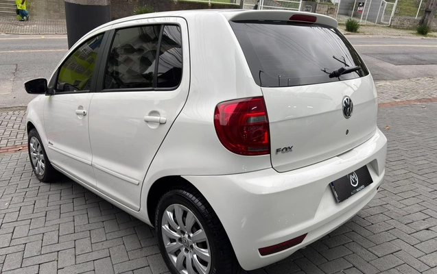 imagem-https://www.socarrao.com.br/sc-vehicle-images-prod/4070845/1790197959336-2fad2198-764a-2013-d2fa-3a23e246c00b.jpg