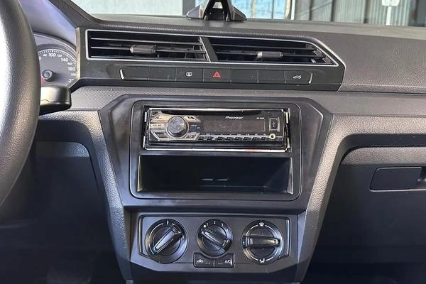 imagem-https://www.socarrao.com.br/sc-vehicle-images-prod/4070909/1790440357033-8507224_15_B_c6b3faec37.jpeg
