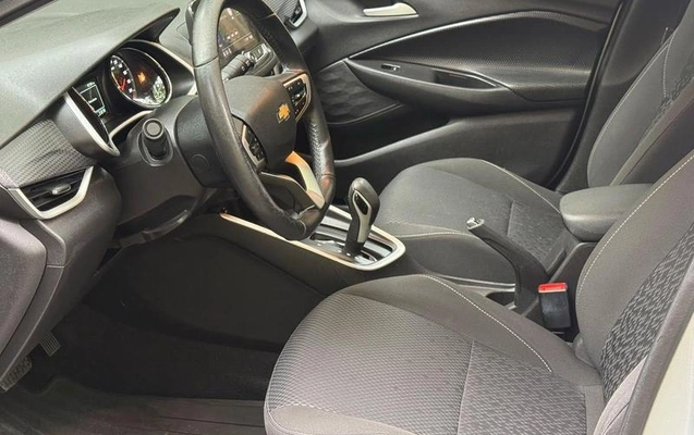 imagem-https://www.socarrao.com.br/sc-vehicle-images-prod/4070919/1790198147009-8422123_6_B_731a9d153c.jpeg