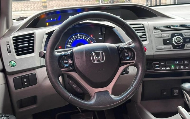 imagem-https://www.socarrao.com.br/sc-vehicle-images-prod/4070928/1790370596263-8507068_11_B_93cf65ee05.jpeg