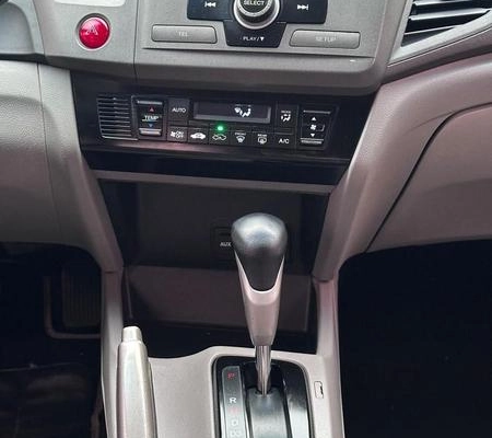 imagem-https://www.socarrao.com.br/sc-vehicle-images-prod/4070928/1790370596265-8507068_10_B_e9aaf1344d.jpeg