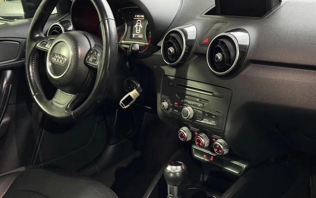 imagem-https://www.socarrao.com.br/sc-vehicle-images-prod/4070929/1790281077666-8427230_17_B_2a13ac2fff.jpeg