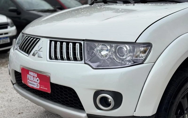 imagem-https://www.socarrao.com.br/sc-vehicle-images-prod/4070930/1790198216074-8507330_6_B_afaf9a1268.jpeg