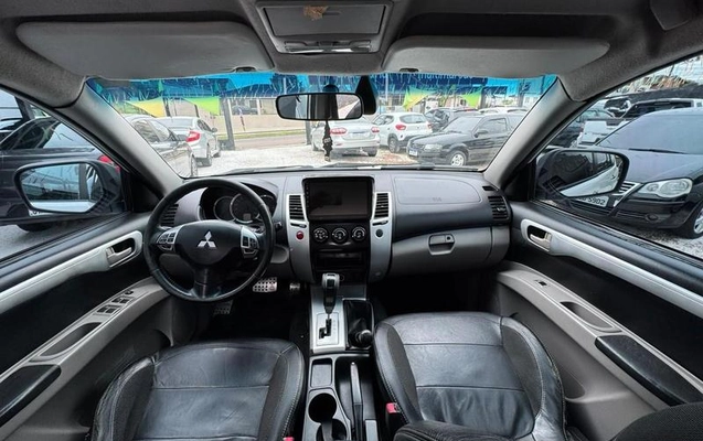 imagem-https://www.socarrao.com.br/sc-vehicle-images-prod/4070930/1790198216075-8507330_7_B_8df8aee0e1.jpeg
