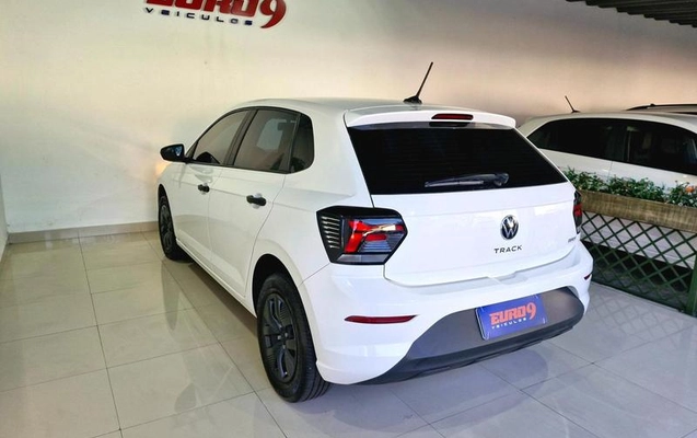 imagem-https://www.socarrao.com.br/sc-vehicle-images-prod/4070951/1790198237933-8507298_7_B_97064fd469.jpeg