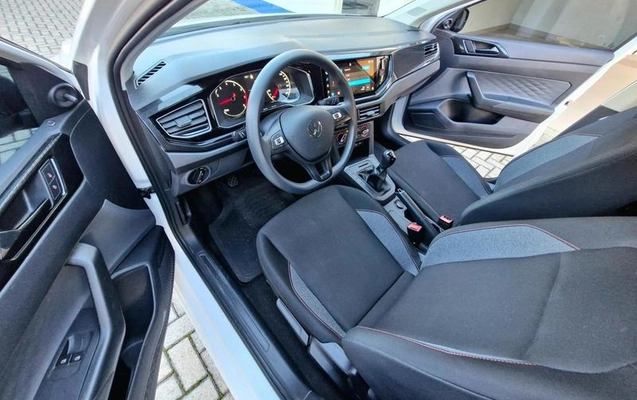 imagem-https://www.socarrao.com.br/sc-vehicle-images-prod/4070951/1790198237943-8507298_13_B_78d0ee5e96.jpeg
