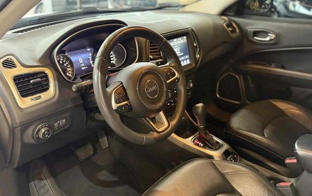 imagem-https://www.socarrao.com.br/sc-vehicle-images-prod/4070960/1790282279598-8411000_4_B_a264bca3a5.jpeg