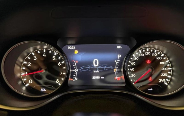 imagem-https://www.socarrao.com.br/sc-vehicle-images-prod/4070960/1790282279606-8411000_11_B_5047e23929.jpeg