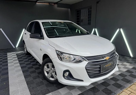 Chevrolet Onix 2024 Branco — foto 1 de 3