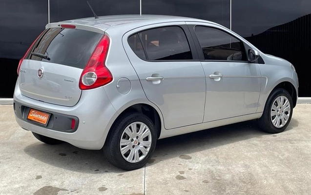 imagem-https://www.socarrao.com.br/sc-vehicle-images-prod/4071166/1790198517129-8503832_13_B_4e5ca35025.jpeg