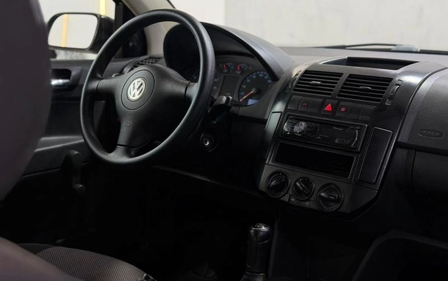 imagem-https://www.socarrao.com.br/sc-vehicle-images-prod/4071206/1790198570859-8502405_7_B_2d83de707d.jpeg