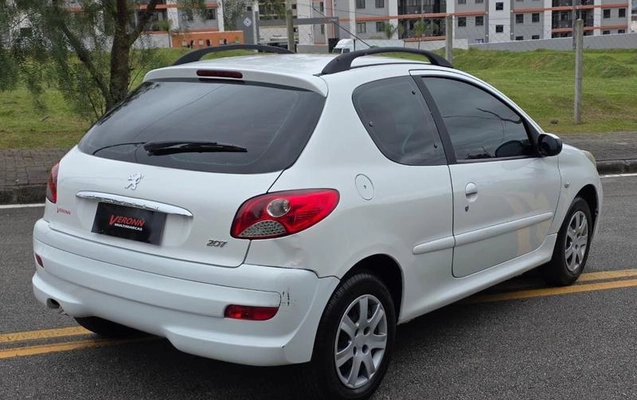 imagem-https://www.socarrao.com.br/sc-vehicle-images-prod/4071207/1791480911446-8507593_7_B_d9a8c7f177.jpeg