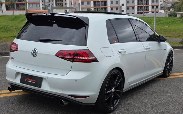 imagem-https://www.socarrao.com.br/sc-vehicle-images-prod/4071223/1790198588505-8503238_7_B_ff68d8653c.jpeg