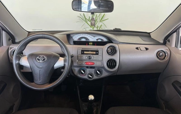 imagem-https://www.socarrao.com.br/sc-vehicle-images-prod/4071237/1790973448177-8492603_11_B_4a74987898.jpeg
