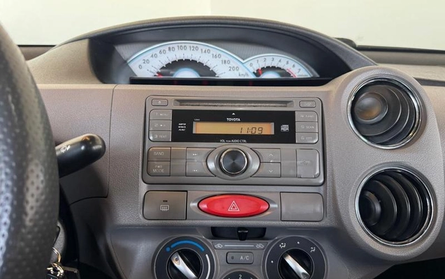 imagem-https://www.socarrao.com.br/sc-vehicle-images-prod/4071237/1790973448183-8492603_13_B_930a8974f3.jpeg