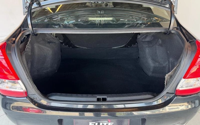 imagem-https://www.socarrao.com.br/sc-vehicle-images-prod/4071237/1790973448191-8492603_18_B_28560e882f.jpeg