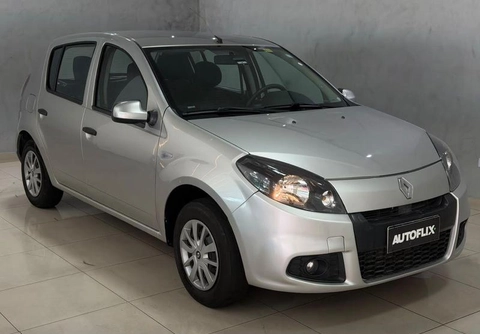 Renault Sandero 2014 Prata — foto 1 de 3
