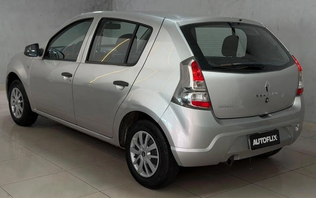 imagem-https://www.socarrao.com.br/sc-vehicle-images-prod/4071239/1790198598084-8486374_13_B_39da03c89d.jpeg