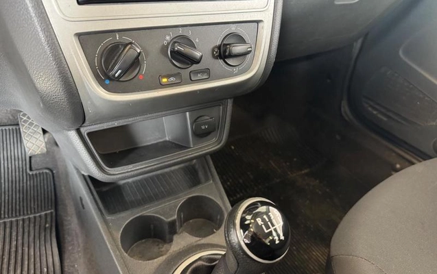 imagem-https://www.socarrao.com.br/sc-vehicle-images-prod/4071261/1790364484033-8472952_13_B_49d16a03ad.jpeg
