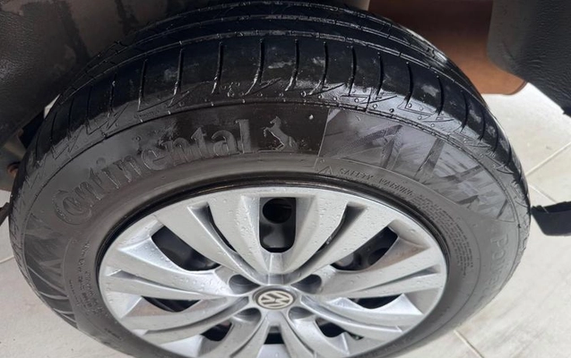 imagem-https://www.socarrao.com.br/sc-vehicle-images-prod/4071261/1790364484036-8472952_16_B_2d2bd63fd4.jpeg