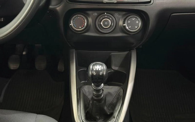 imagem-https://www.socarrao.com.br/sc-vehicle-images-prod/4071464/1790199323983-8421818_0_B_d75d5aebda.jpeg