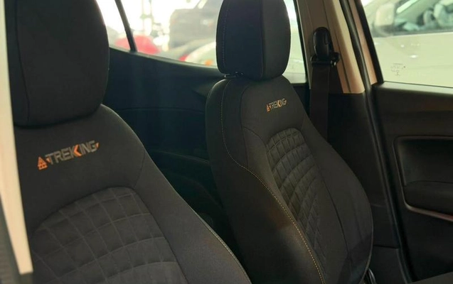 imagem-https://www.socarrao.com.br/sc-vehicle-images-prod/4071464/1790199323998-8421818_6_B_5361804c79.jpeg