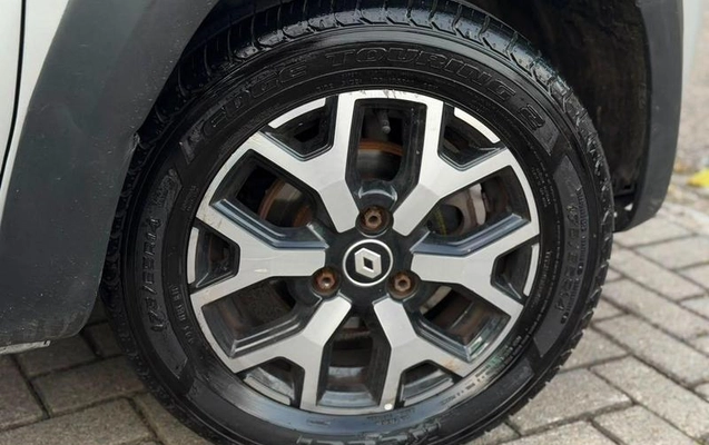 imagem-https://www.socarrao.com.br/sc-vehicle-images-prod/4071521/1790199404088-8412520_15_B_3a6b317c07.jpeg