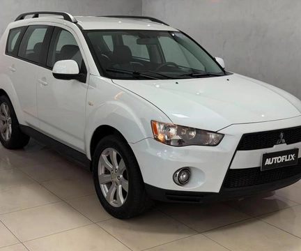 Mitsubishi OUTLANDER 2.4 16V 170cv Aut. 2011 Branco — foto 1 de 3